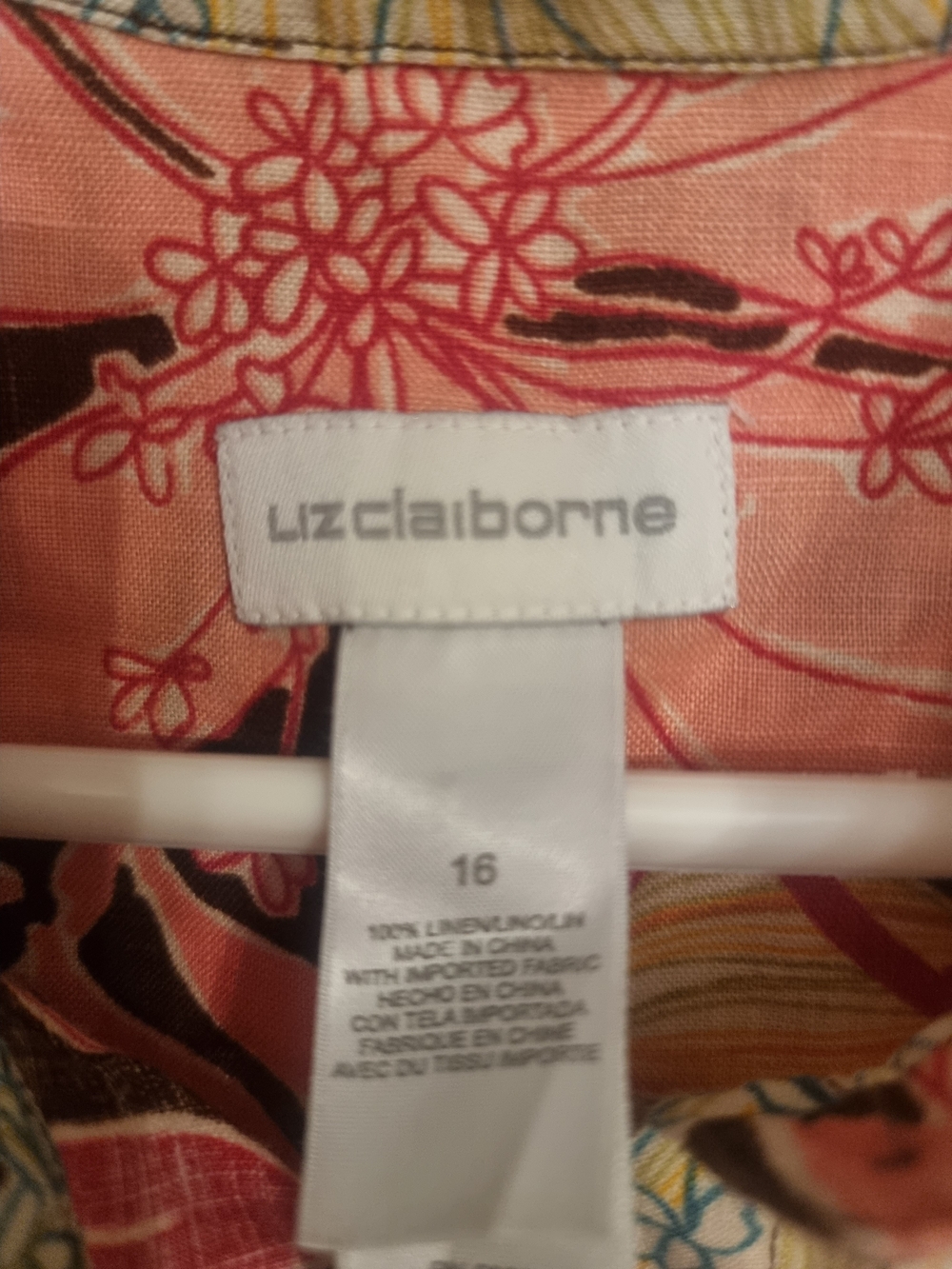Liz Claiborne Black Sleeveless Floral Button-Down Top with Red and Orange Blooms - Picture 7 of 11